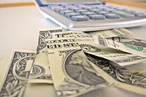 Доллар продолжает набирать позиции