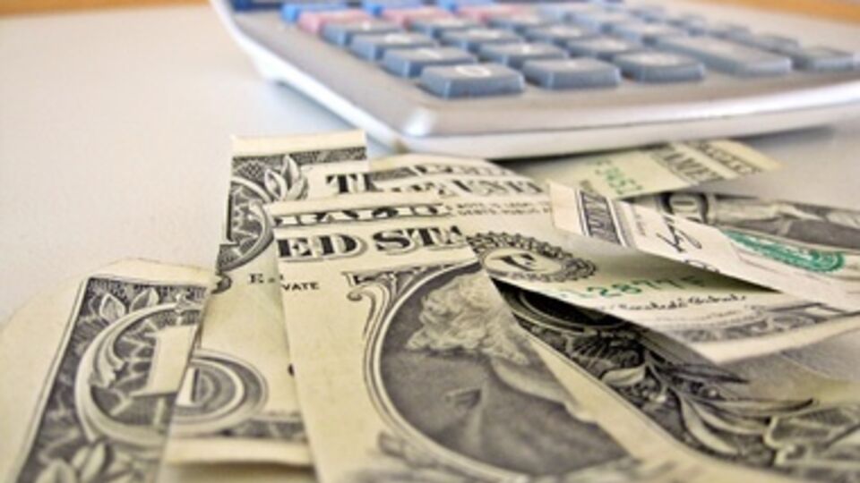 Доллар продолжает набирать позиции