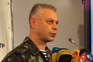 Андрей Лысенко: Из-за постоянного давления сил АТО террористы начали отступать