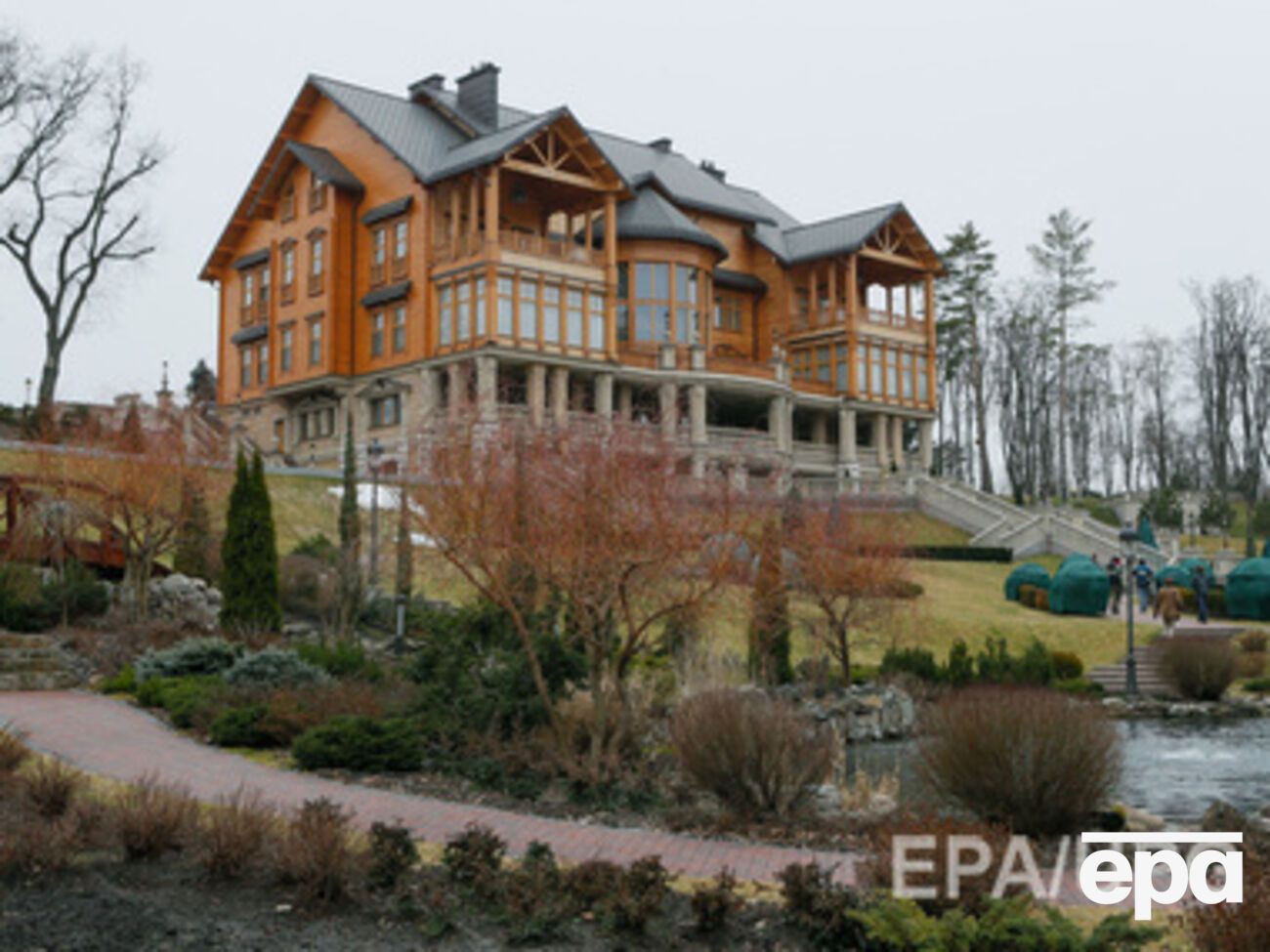 В "Межигорье" будет ходить экскурсионный теплоход