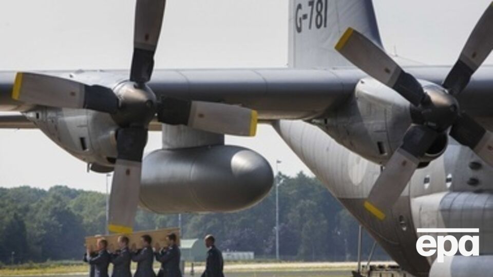 Нидерланды обнародуют предварительный отчет о причинах крушения малайзийского самолета