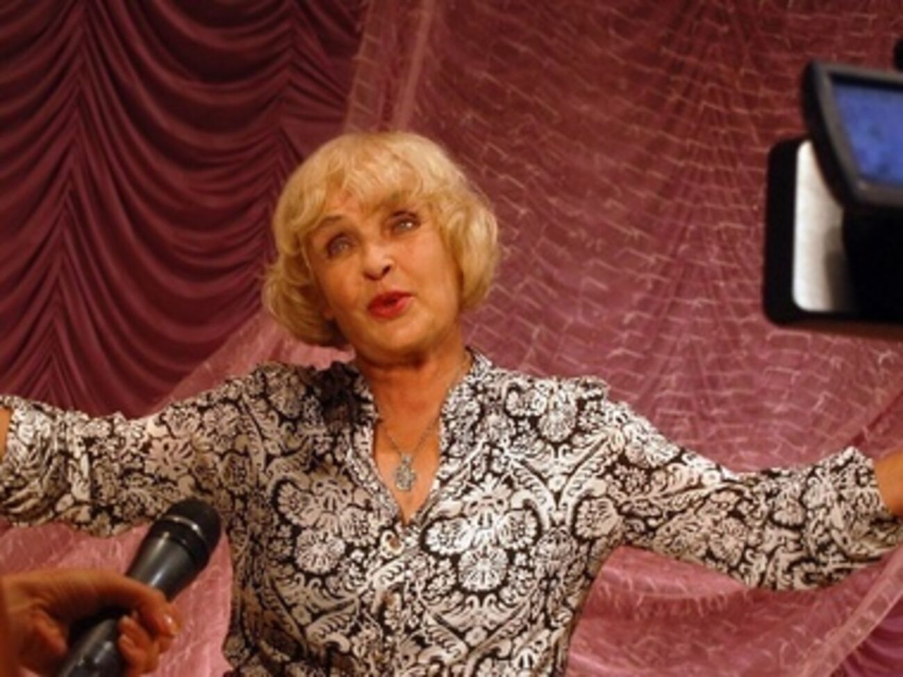 Ада Роговцева в Северодонецке