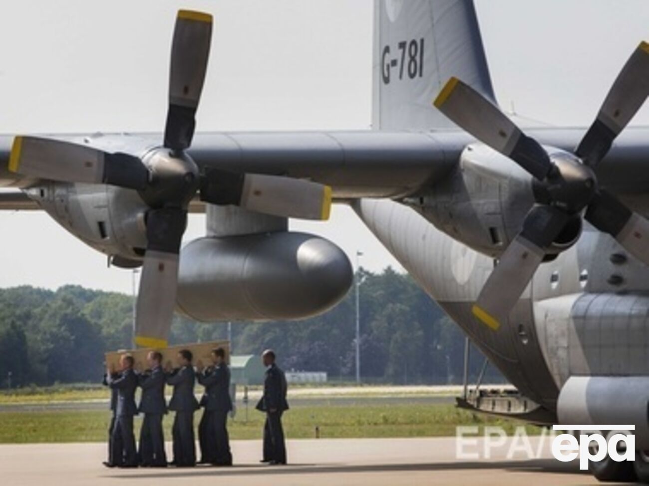 В Малайзию доставили 20 погибших в июльской авиакатастрофе