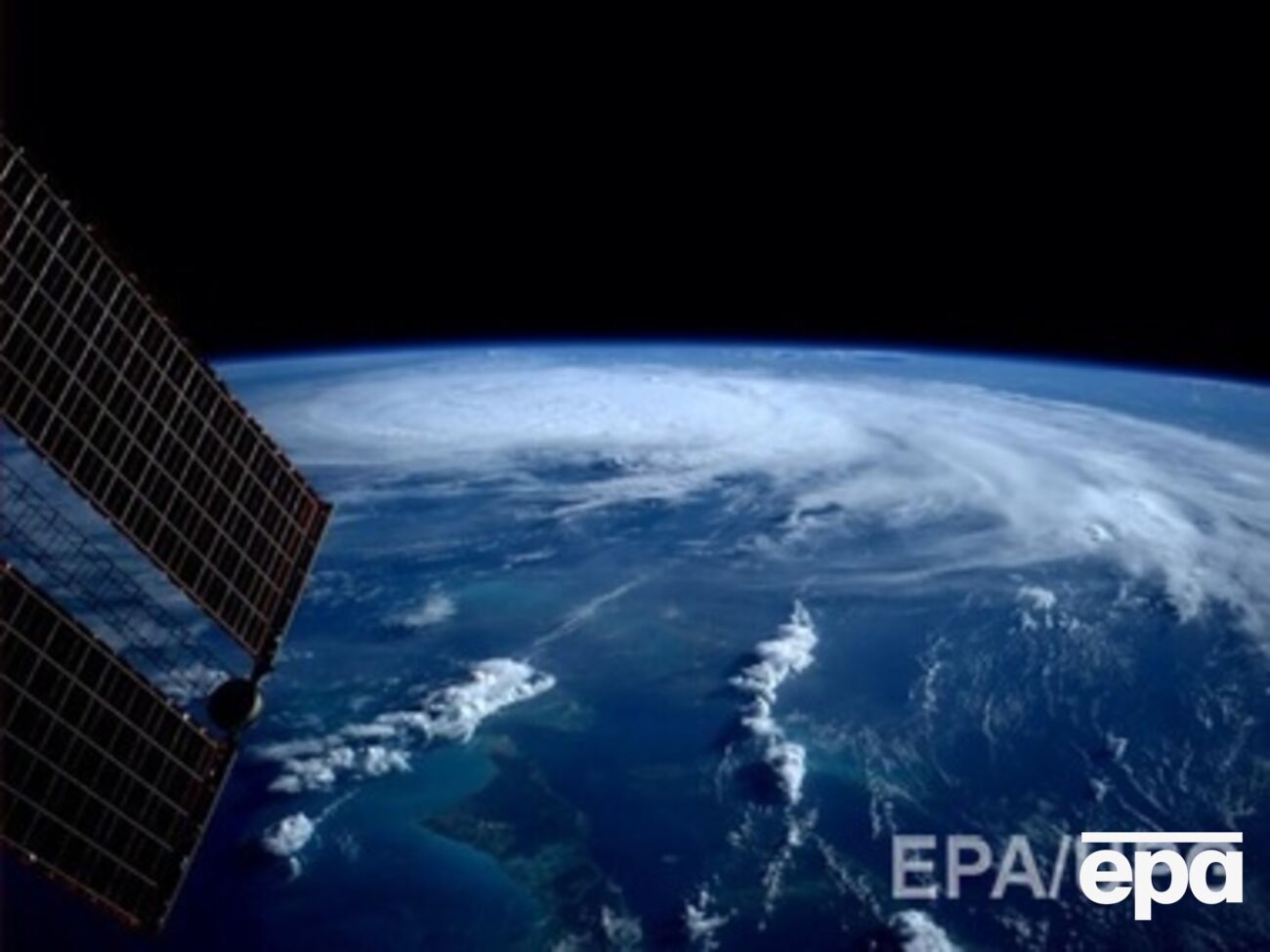 NASA ограничивает свои контакты с РФ