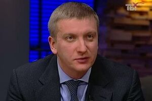Петренко сообщил, что закон о санкциях передан на подпись президенту