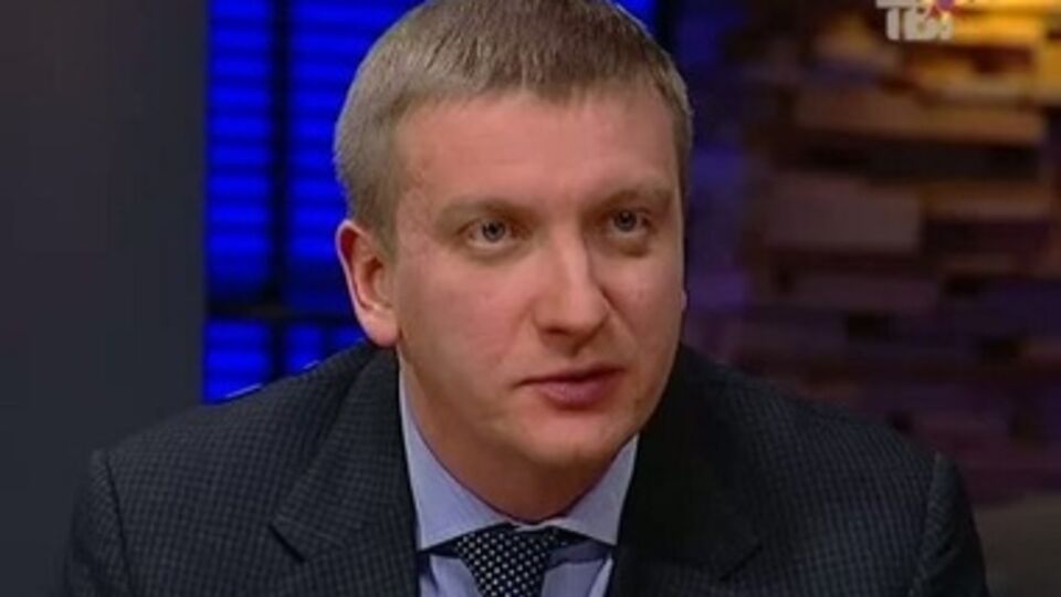 Петренко сообщил, что закон о санкциях передан на подпись президенту