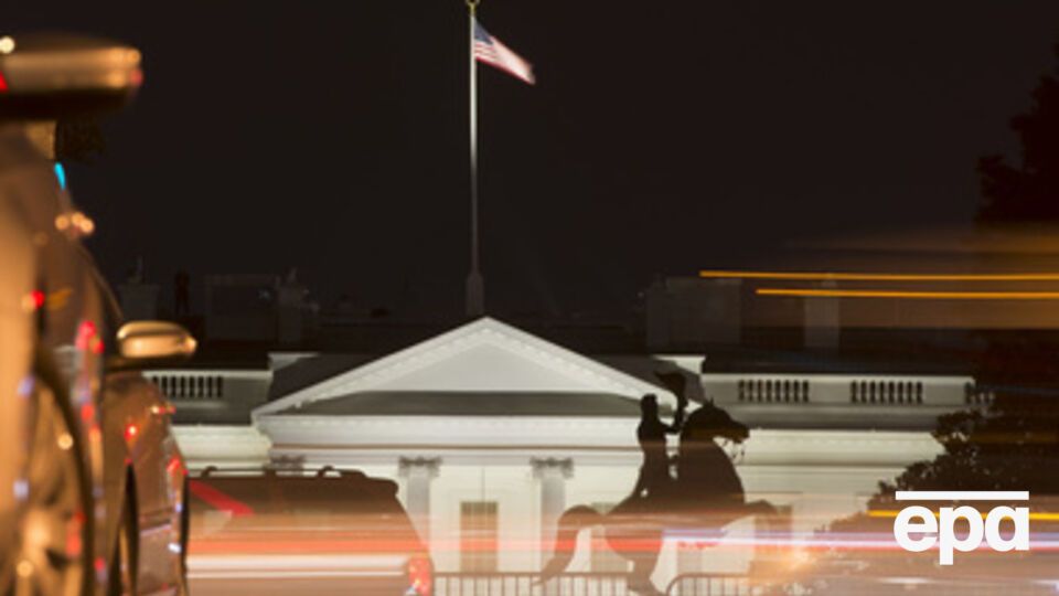 Белый Дом: Россия поставляет боевикам-сепаратистам танки, бронемашины и системы залпового огня