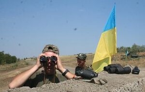 Местные жители часто просят украинских военных подарить им флаг