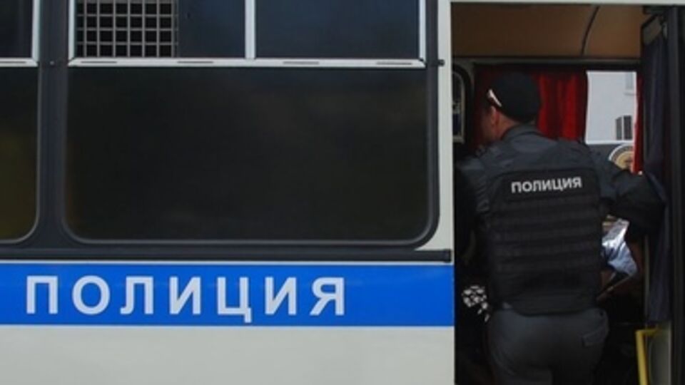 Собравшиеся, которые говорили на камеру "Я поздравляю Украину", оказались в полиции