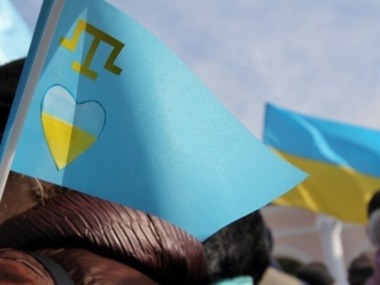 Решения по трем чиновникам, сотрудничающим с новой властью, будут приняты на национальном съезде крымско-татарского народа