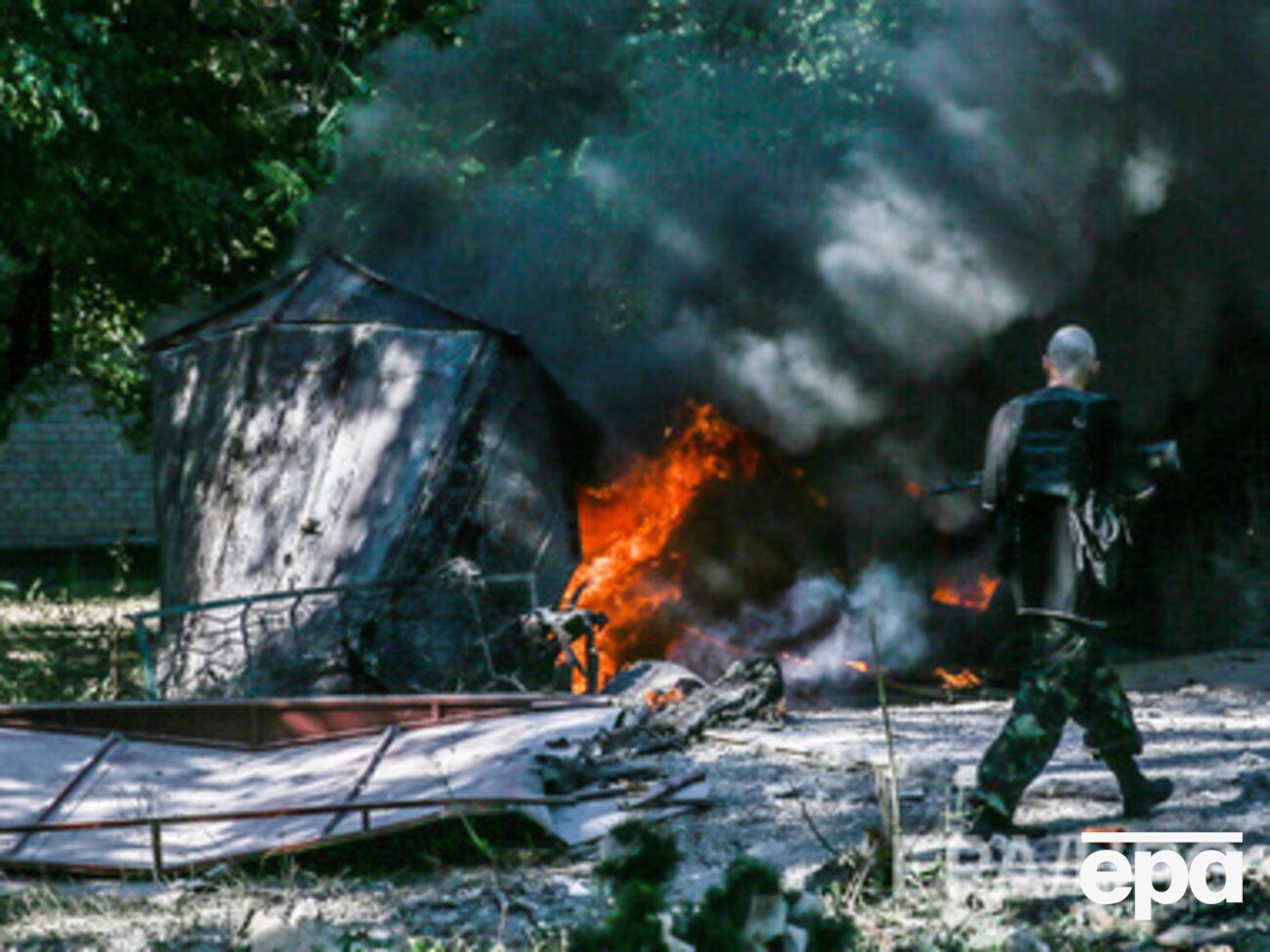 Батальон "Донбасс" вместе с отдельной ротой мотострелков и ротой "Днепр" уже шестой день удерживает Иловайск