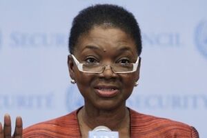 Валери Амос