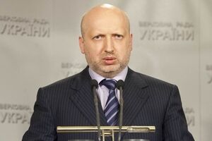 Турчинов считает, что дипломатия не поможет остановить войну
