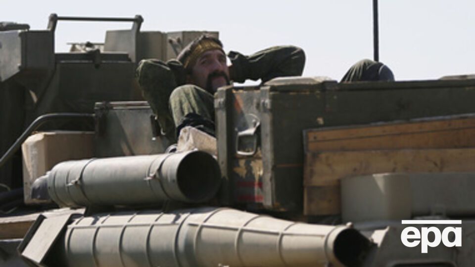 Пограничники остановили продвижение российской военной колонны