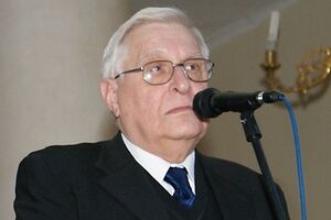 Травля великого, прекрасного музыканта, поэта – это позор, считает Басилашвили