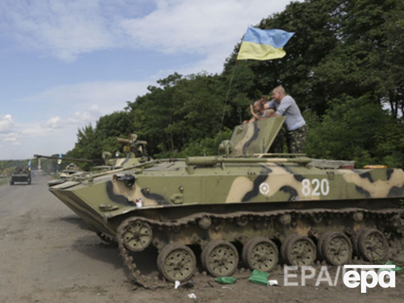 Украинские силовики остановили колонну боевиков