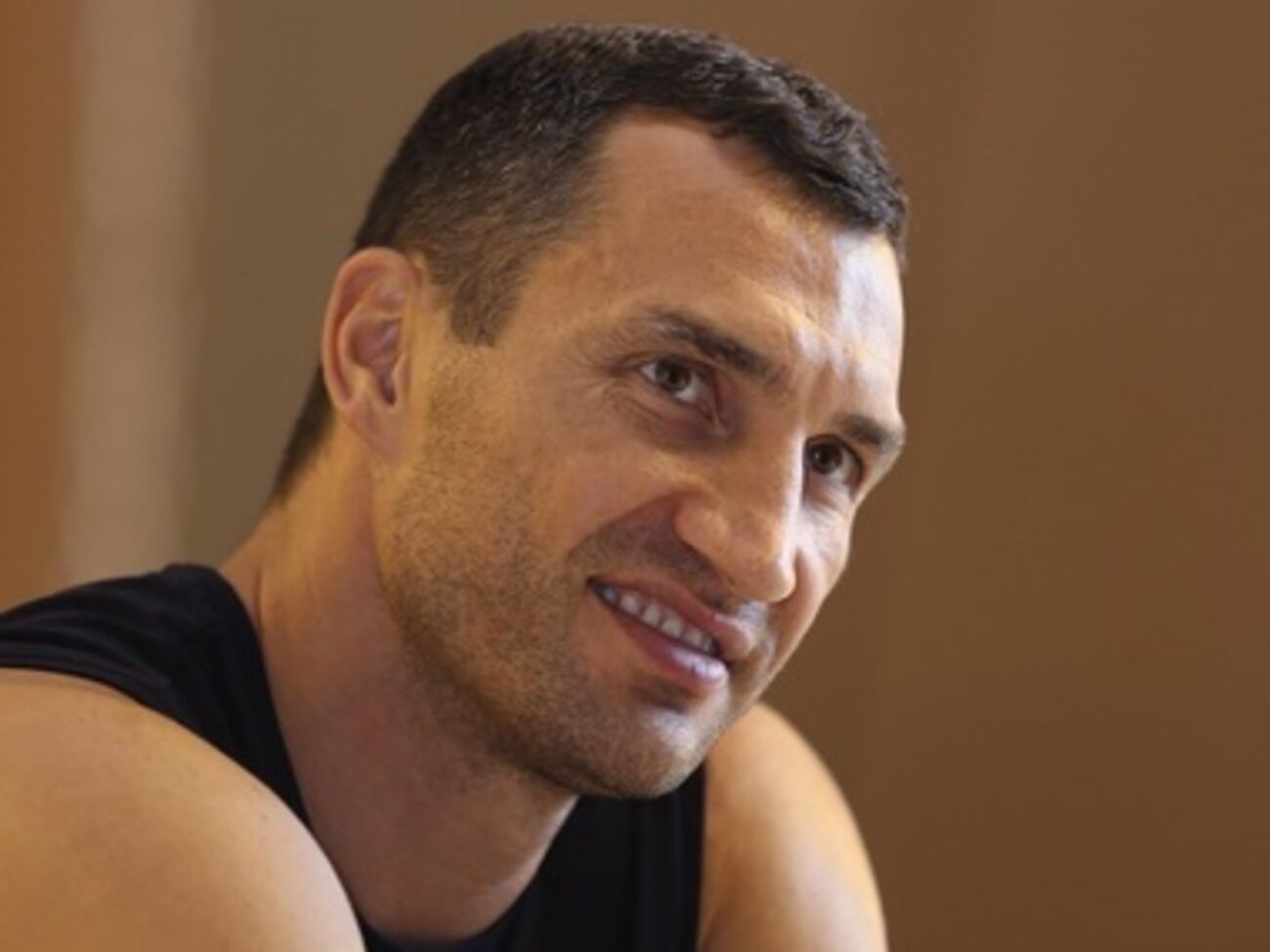 Кличко из-за травмы отложил бой за титул чемпиона по версии IBF