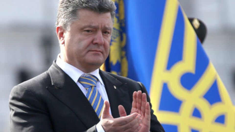 Порошенко заявил, что с такими депутатами войну не выиграешь