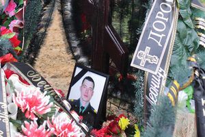 Десантников отпевали в храме Ильи Пророка