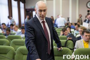 Дмитрий Гордон: Пидорастическое государство не удосужилось снабдить бойца хорошим бронежилетом и прочей необходимой амуницией