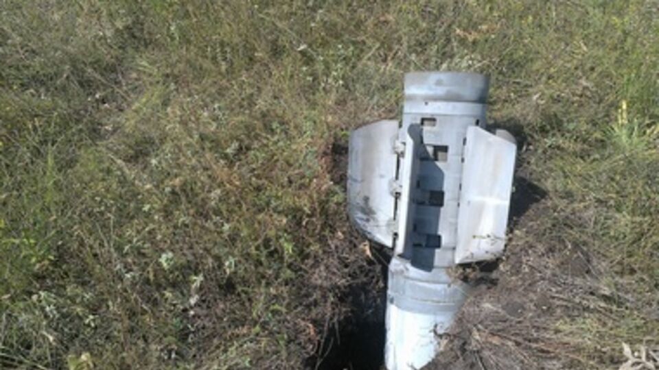 Спасатели искали мины на земле и в воде