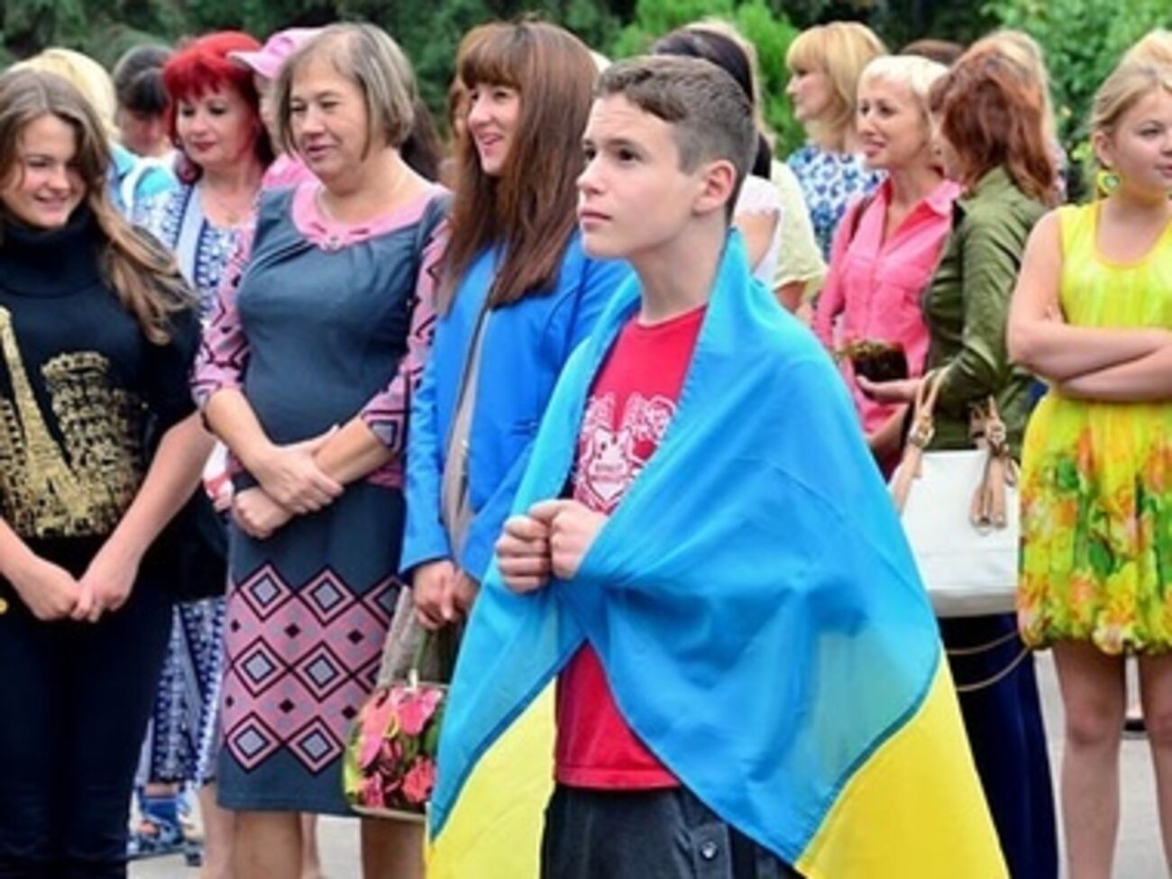 В освобожденном от террористов Славянске опять к власти пришли регионалы