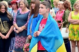 В освобожденном от террористов Славянске опять к власти пришли регионалы