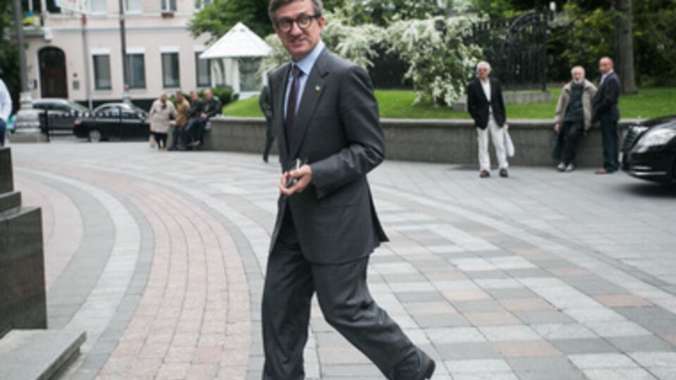 Сергей Тарута: Все, кто сюда приходят с оружием, – здесь остаются