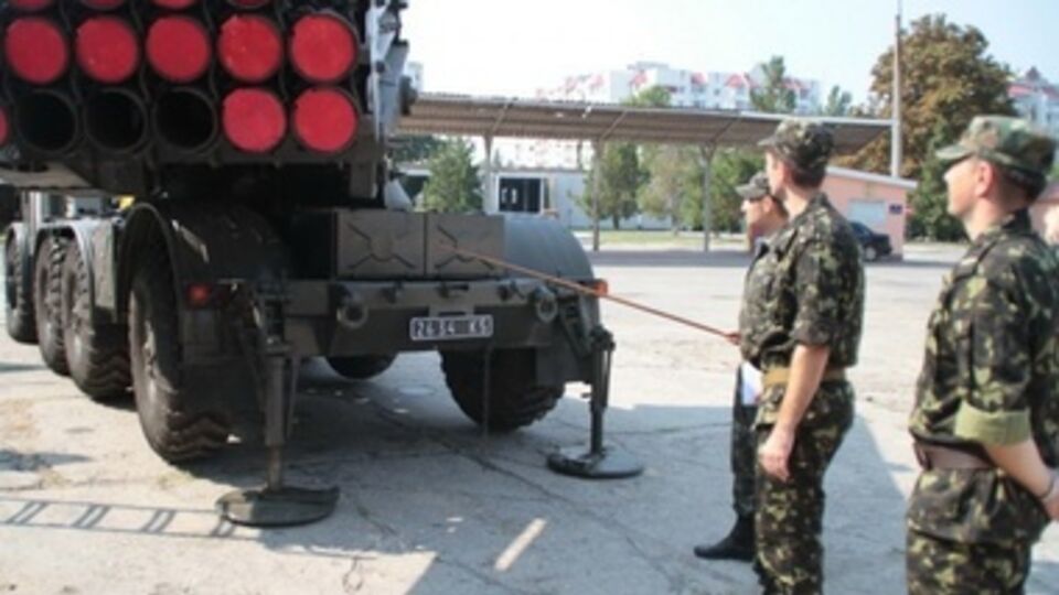 Пограничники изучают устройство и основы эксплуатации прицепной и самоходной артиллерии