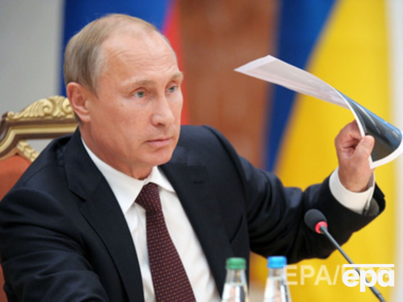 Владимир Путин: Вот написано: страна происхождения &ndash; Белоруссия. Наклейку сорвали &ndash; Польша