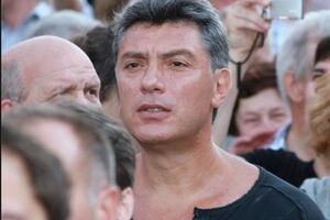 Немцов о погибших десантниках: Сейчас начнется излюбленный чекистско-путинский метод полного замалчивания этого вопроса.