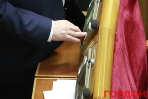 Порошенко инициировал досрочные выборы