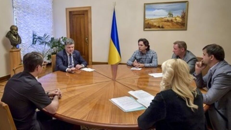 Порошенко пообщался с гражданскими активистами