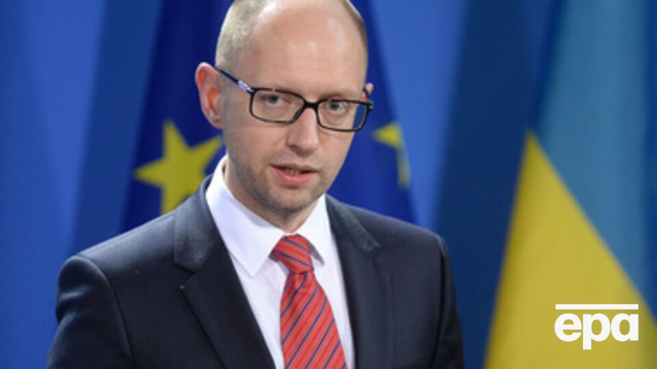 Санкции не дали результата, заявил Яценюк