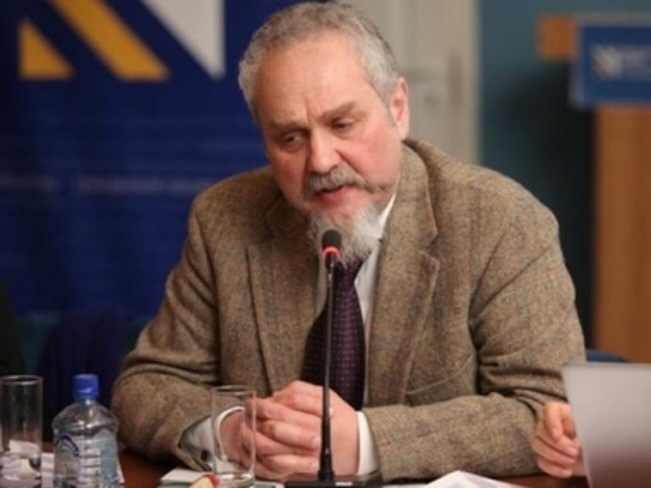 Профессор Зубов считает, что Порошенко правильно сделал, что отменил визит в Турцию