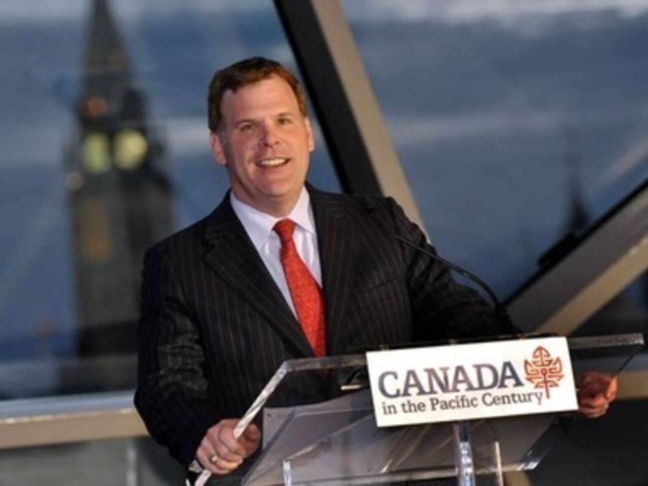 Бэрд: Россия должна вывести свои войска и прекратить поток оружия через украинскую границу