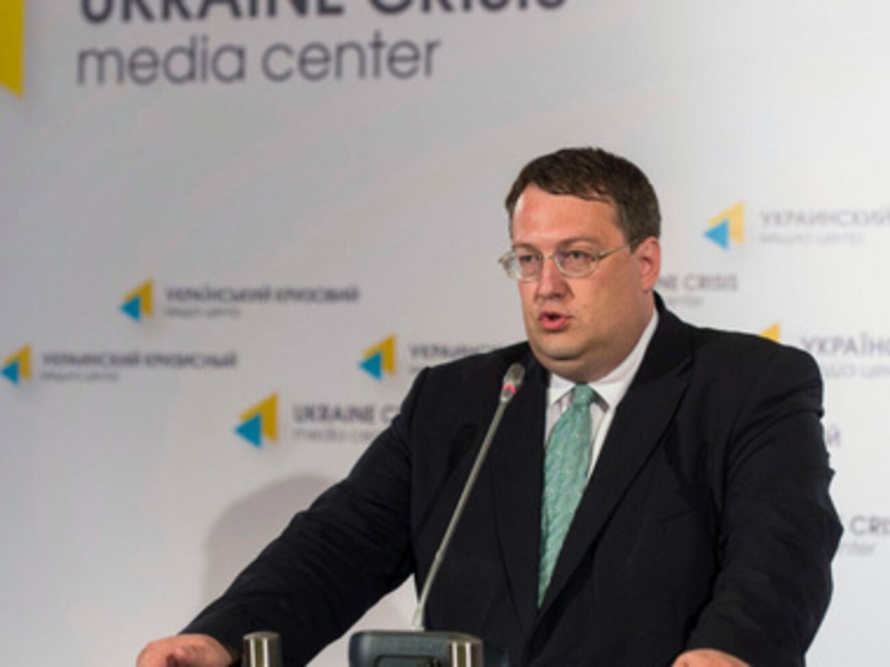 Геращенко считает, что Путин ведет двойную игру