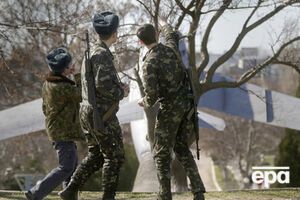 Российские власти отрицают участие российских военнослужащих в конфликте на Донбассе