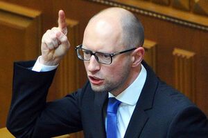 Яценюк: Кабмин внесет в Раду закон об отмене внеблокового статуса Украины