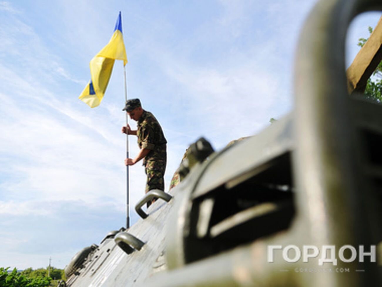 Пограничники усилили охрану подступов к Мариуполю и выходов к Азовскому морю