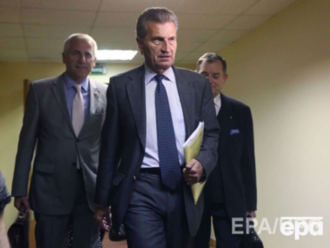 Эттингер призвал РФ уважать суверенитет Украины