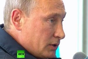 Владимир Путин: Мы все видели символические пирожки, которые раздавались на Майдане