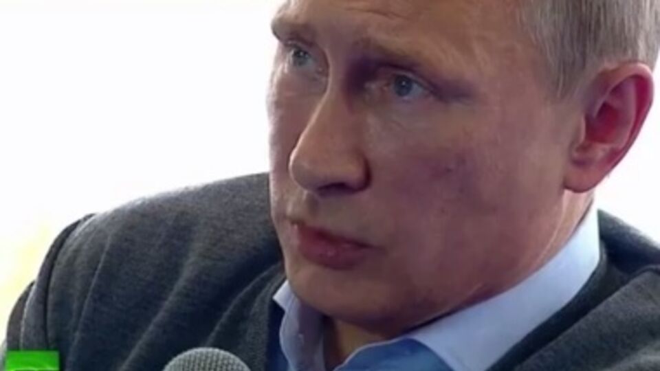 Владимир Путин: Я видел реакцию матерей, жен военнослужащих украинской армии, которые оказались в этом окружении...