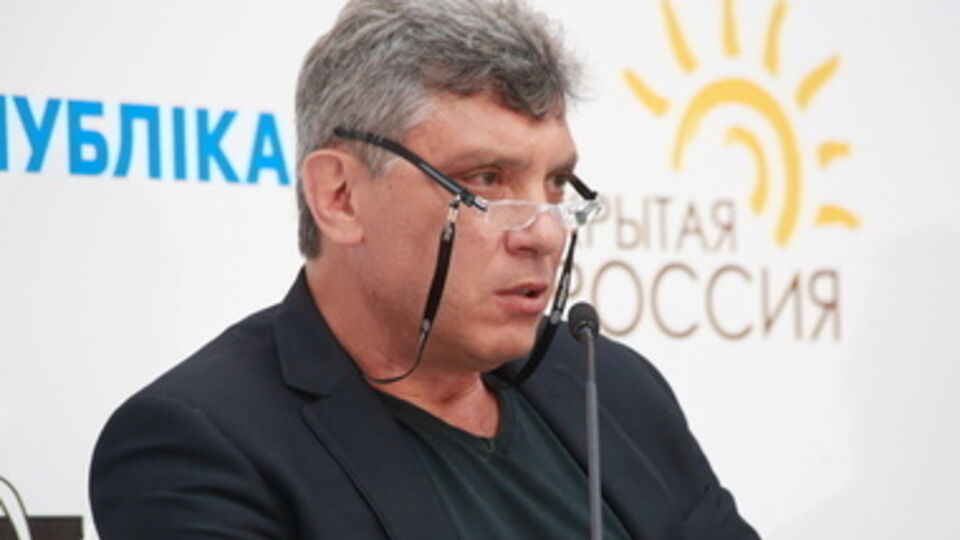 Немцов считает, что искусству обмана Путина обучили в школе КГБ