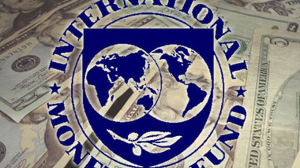 В свете небольшой задержки, МВФ одобрил запрос украинских властей на объединение двух оставшихся траншей