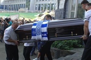Валентина Белькевича похоронили на Байковом кладбище
