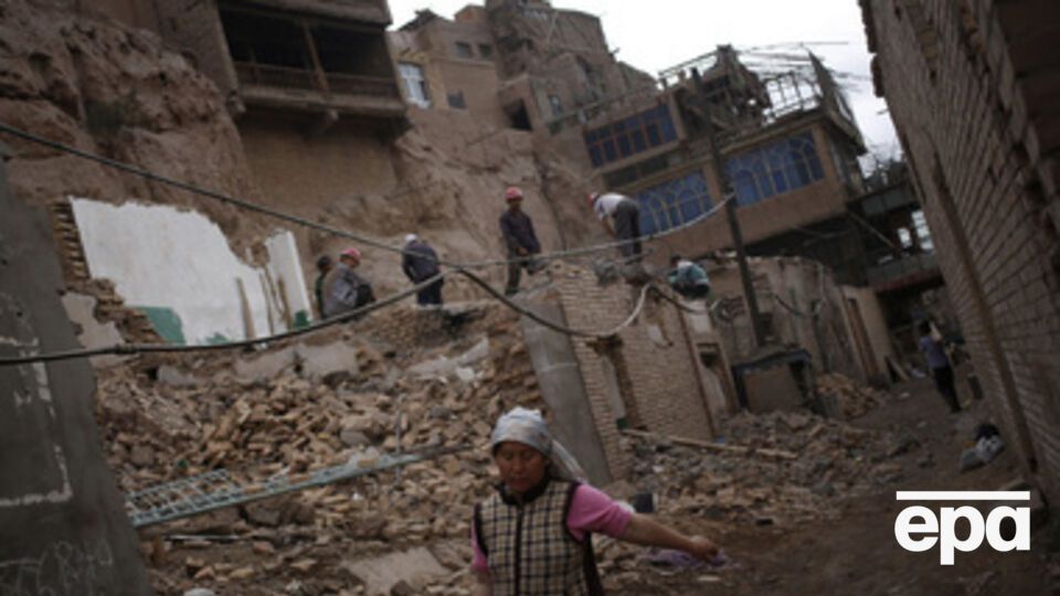 Жертвами землетрясения стали 150 человек