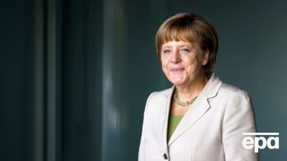 Порошенко сказал Меркель, что надеется на решительные действия ЕС