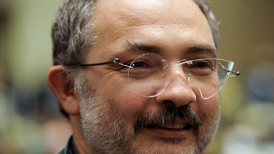 Мирный план Порошенко предусматривает, что переговоры будут вестись с террористами, заявил Гельман