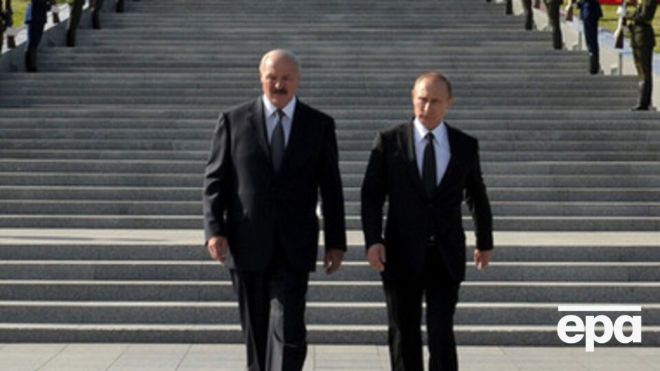 Путин наградил Лукашенко